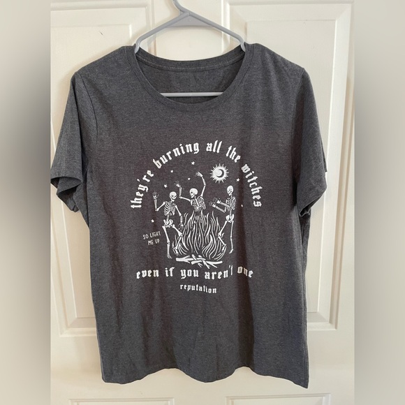 Taylor Swift Reputation Halloween shirt - Picture 1 of 3